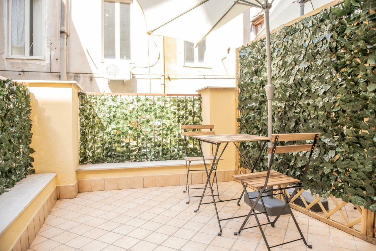 Petrucci B&B Napoli Ngoại thất bức ảnh