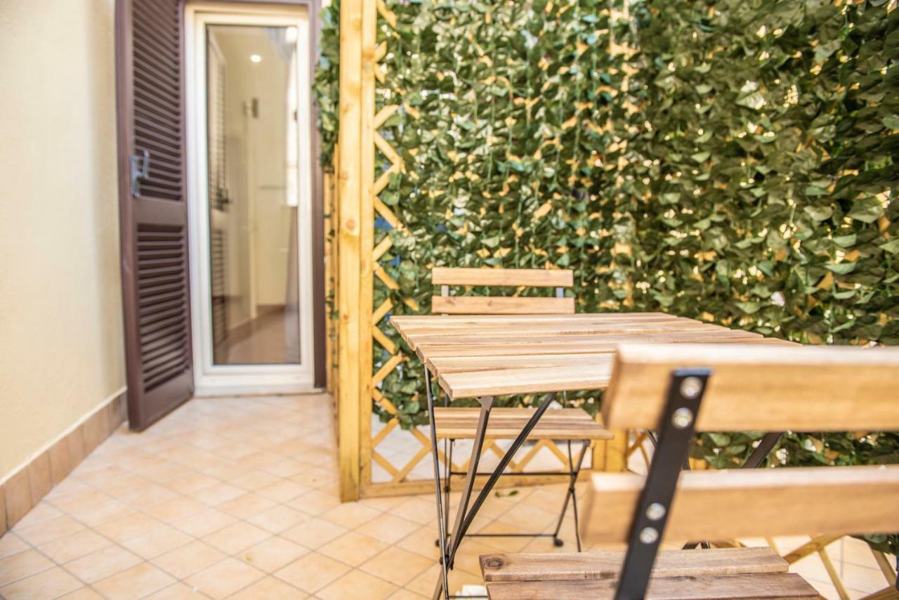 Petrucci B&B Napoli Ngoại thất bức ảnh