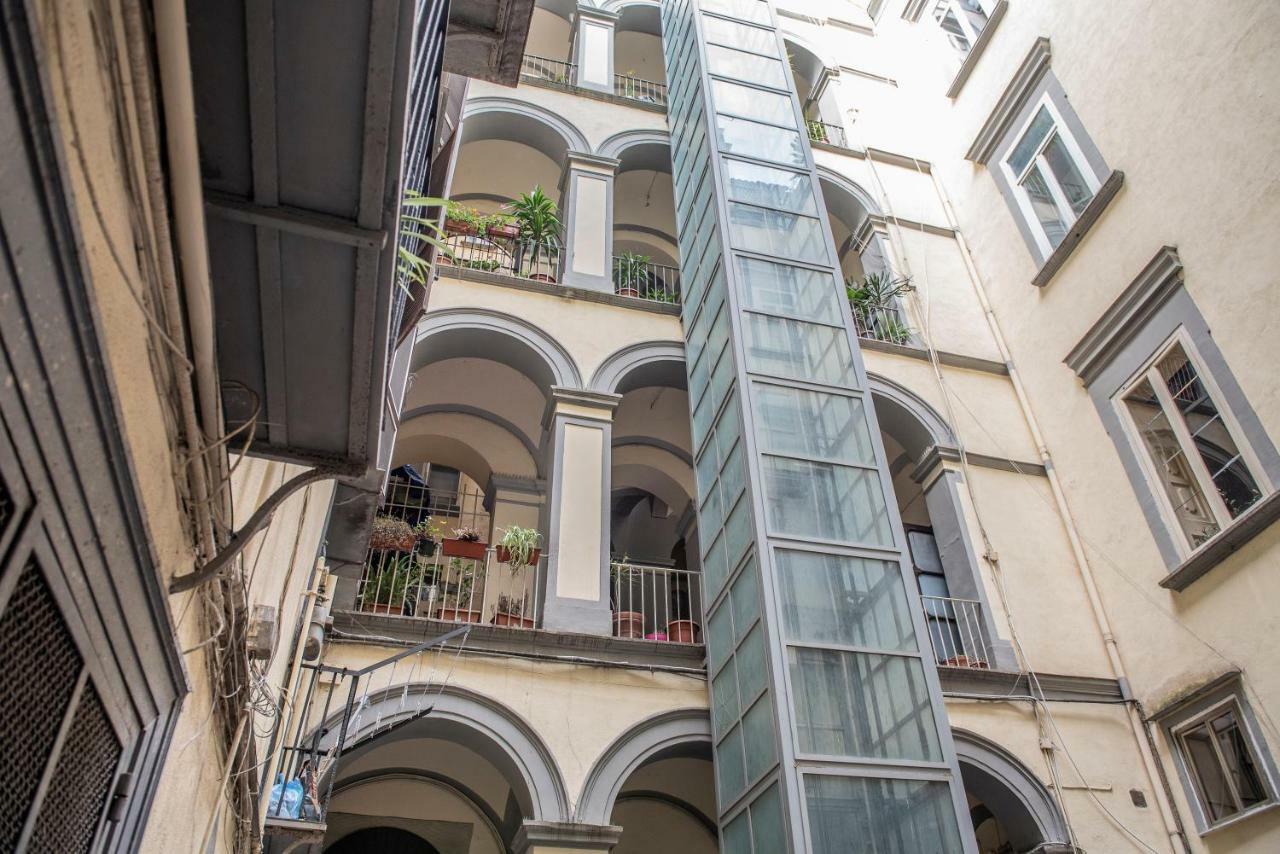 Petrucci B&B Napoli Ngoại thất bức ảnh
