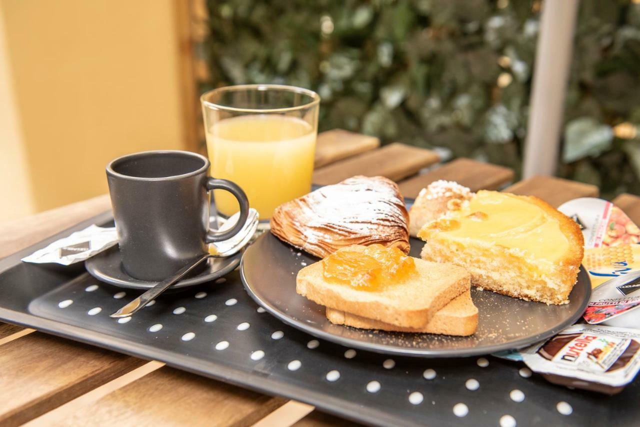 Petrucci B&B Napoli Ngoại thất bức ảnh