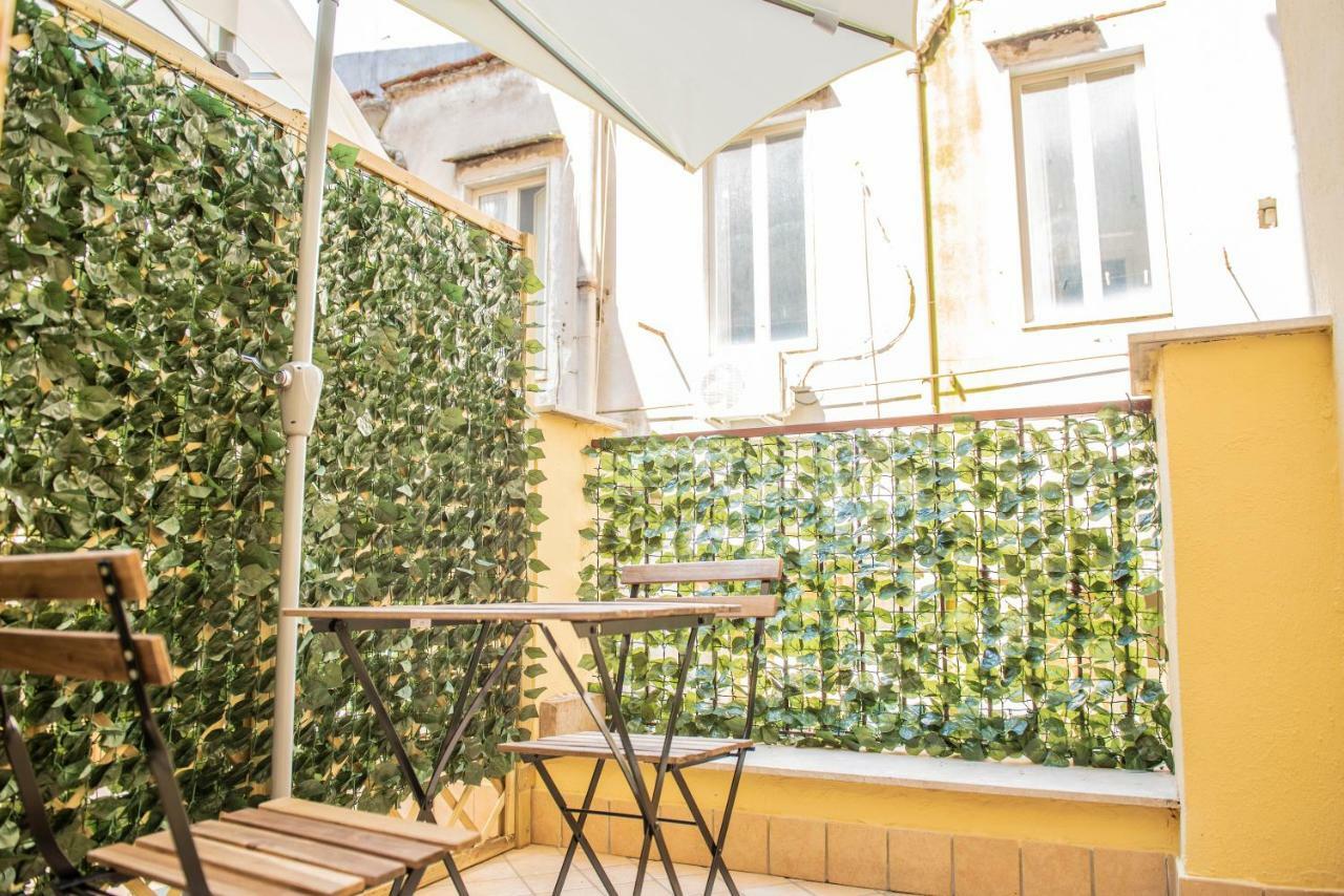 Petrucci B&B Napoli Ngoại thất bức ảnh